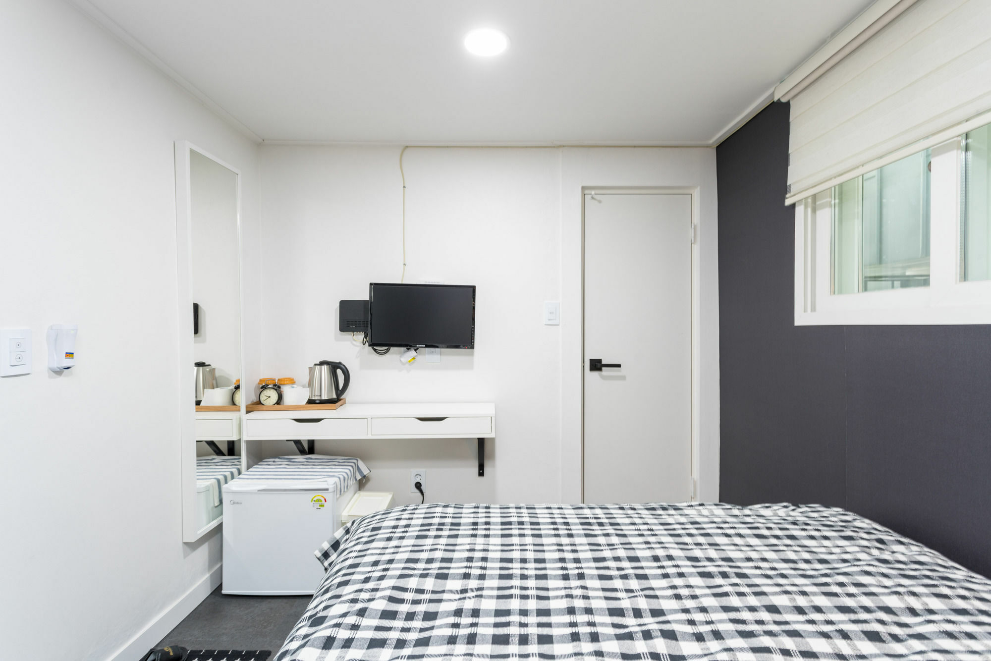 Mono House Hongdae 2 Hotel Seoul Exterior photo